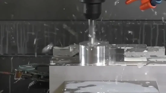 Servizi di prototipazione rapida di metalli di fresatura di lavorazione di fori laterali CNC